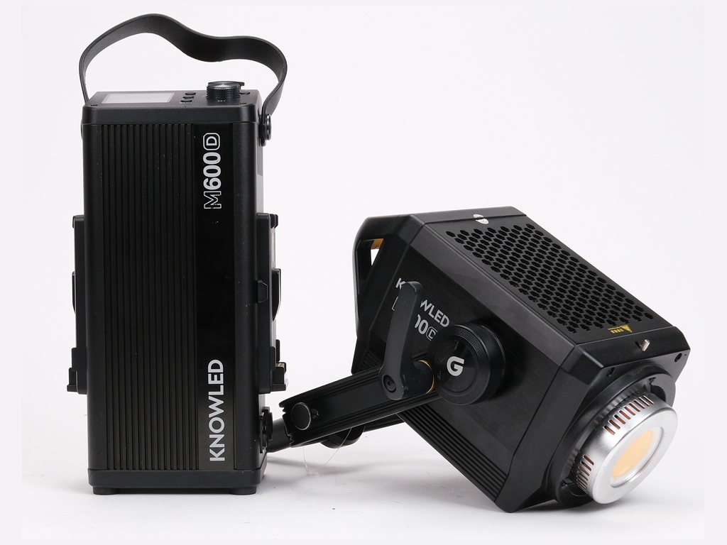 Godox M600D 600W LED Video Işığı   <img src="../../../view/img/yildiz-4.png"